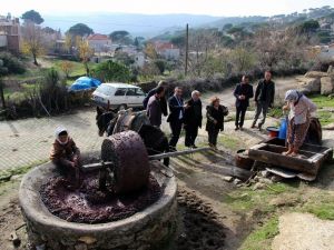 Ayak yağı geleneğini sürdürüyorlar