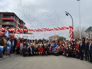 Salihli ve Sarıgöl’de öğrenciler Atatürk için koştu