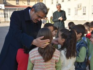 Başkan Alıcık, 15 Temmuz İlkokulu’nu ziyaret etti