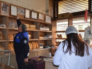 Kuşadası’nda yılbaşı öncesi fırın ve kasaplarda denetim