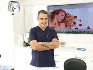 Zirkonyum ile ayrık dişlerinizden kurtulun