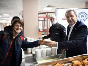 Ege’de kütüphane 24 saat açık