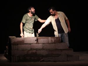 “Duvar” Gaziemir’de sergilendi