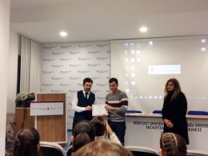 Geleceğin doktorları engelsiz yaşam için işaret dili öğrendi