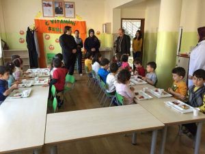 Müdür Metin Koz’dan öğrencilere: Hayalinizdeki mesleğe kavuşmak istiyorsanız çok kitap okumalısınız