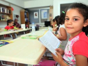 Bayraklı’nın kütüphanelerine tam not