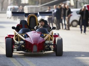 Hayali olan yarış arabasını 35 bin liraya yaptı