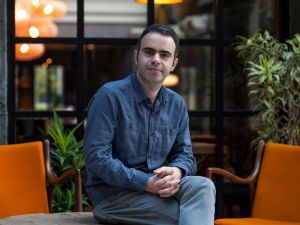 Yazar Caymaz okurlarıyla Konak’ta buluşacak