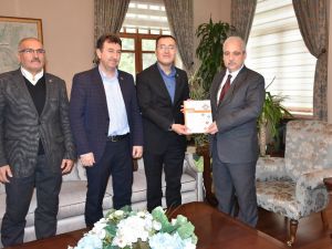 Eğitime Bakış Raporu Vali Güvençer’e sunuldu