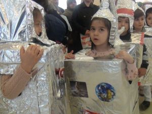 Anaokulu öğrencilerinden bilim sanat sergisi