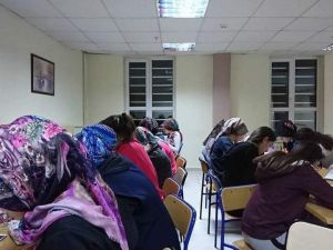 Lise öğrencilerine ilk yardım kursu