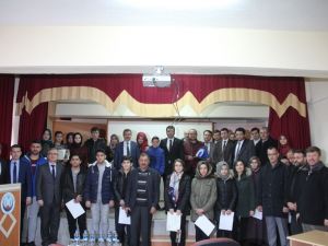 Başarılı öğrenciler ödüllendirildi