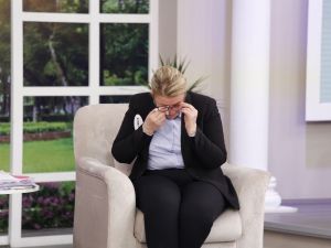 Eşi tarafından ihanete uğradı, 56 milyon lira dolandırıldı