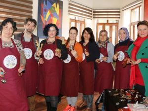 Metale hayat veriyorlar