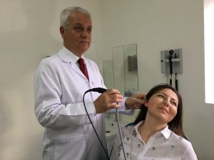 Kulakları dışarıdan korumak yerine ısı değişimine dikkat