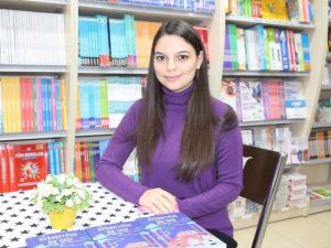 Genç yazar Demiriz’in imza gününe yoğun ilgi