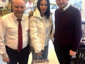 Ünlü popçu Gülşen enerjisini kestane şekerinden alıyor