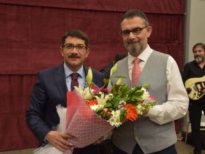 Şehzadeler’de İbrahim Sadri ile şiir gecesi