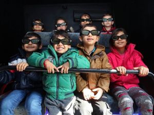 Buca’nın karne hediyesi 12 boyutlu film gösterimi