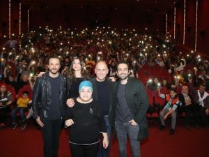 İzmir’e yıldız yağdı