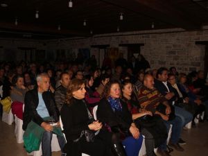 Kuşadası’nda mikrotonal gitar konseri