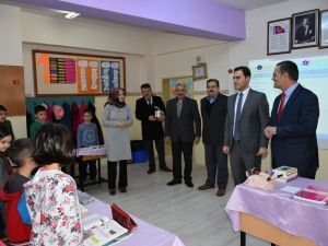 “Kızılcahamam Okuyor” kampanyası için kitap dağıtımı yapıldı