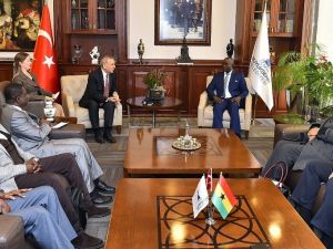 Ganalılar İzmir’de “iş ortağı” arıyor