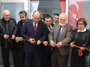 Gazi Hastanesi’nde tam otomatik kemoterapi ilaç hazırlama ünitesi açıldı