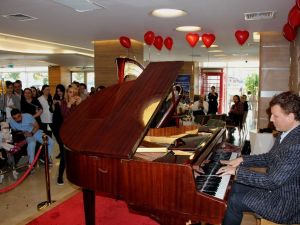 Türkiye hayranı ünlü Fransız piyanist Samsun’da