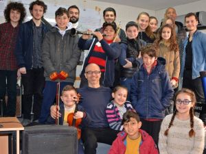 Bergama, dünya müziğinin ustalarını ağırlıyor