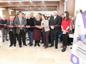 Gençlik merkezi kursiyerlerinden ’Rengarenk’ sergi