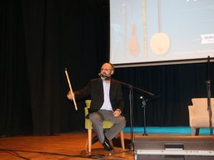 Türk sazları konuştu