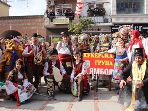 Saba Tümer Edirne’de halay çekti