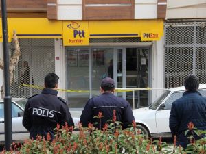 Manisa’da PTT şubesine maskeli soygun