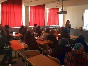 Altıntaş’ta  kişisel hijyen kursu açıldı