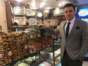 Şener: “Artan pastaları ihtiyaç sahiplerine dağıtacağız”
