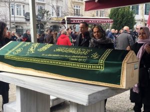 Psikiyatri dünyasının ünlü ismi Prof. Dr. Engin Geçtan son yolculuğuna uğurlandı