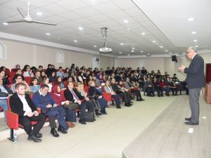 Marmara Üniversitesi Siyaset ve Diplomasi Okulu başladı