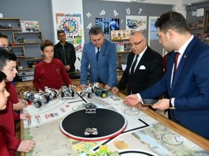 Başkan Kayda, stem ve maker atölyesini gezdi