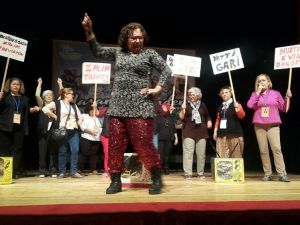 Bu kez lösemili çocuklar için sahne aldılar