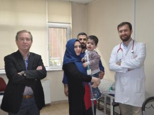 Egeli hekimler, Hamza Bebeğe nefes oldu