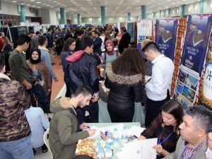 ‘Okul-Sektör Buluşması’na yoğun katılım