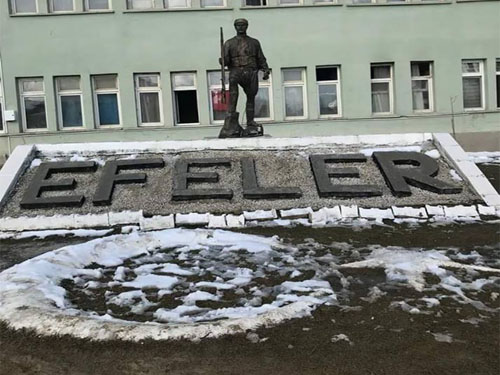 Hakkari’deki Efe heykeli gururlandırdı!