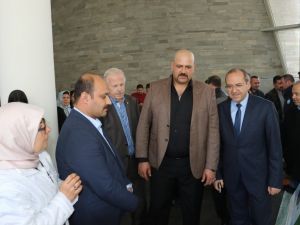 Akhisar’da Taştaki Türkler sergisi açıldı