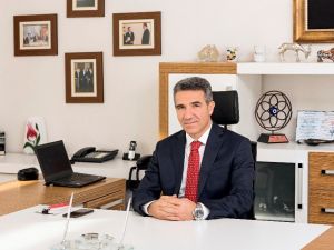 Medical Park İzmir Hastanesi Genel Müdürü Veysi Kubba, “Sağlık sektörü kadınlar için liman haline geldi”