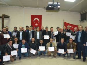 Arıcılık kursunu tamamlayanlara sertifikaları verildi