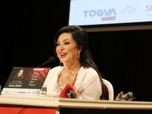 Türkan Şoray: ‘‘Cushing denen bir hastalık geçirdim, şimdi iyiyim’’