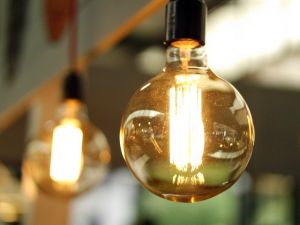 Türkiye Avrupa’ya göre daha ucuz elektrik tüketiyor