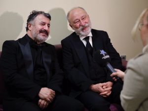 Şifa Niyetine SKSM’de izleyiciyle buluştu