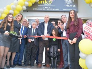 İzmir’den Manisa’ya sanat köprüsü